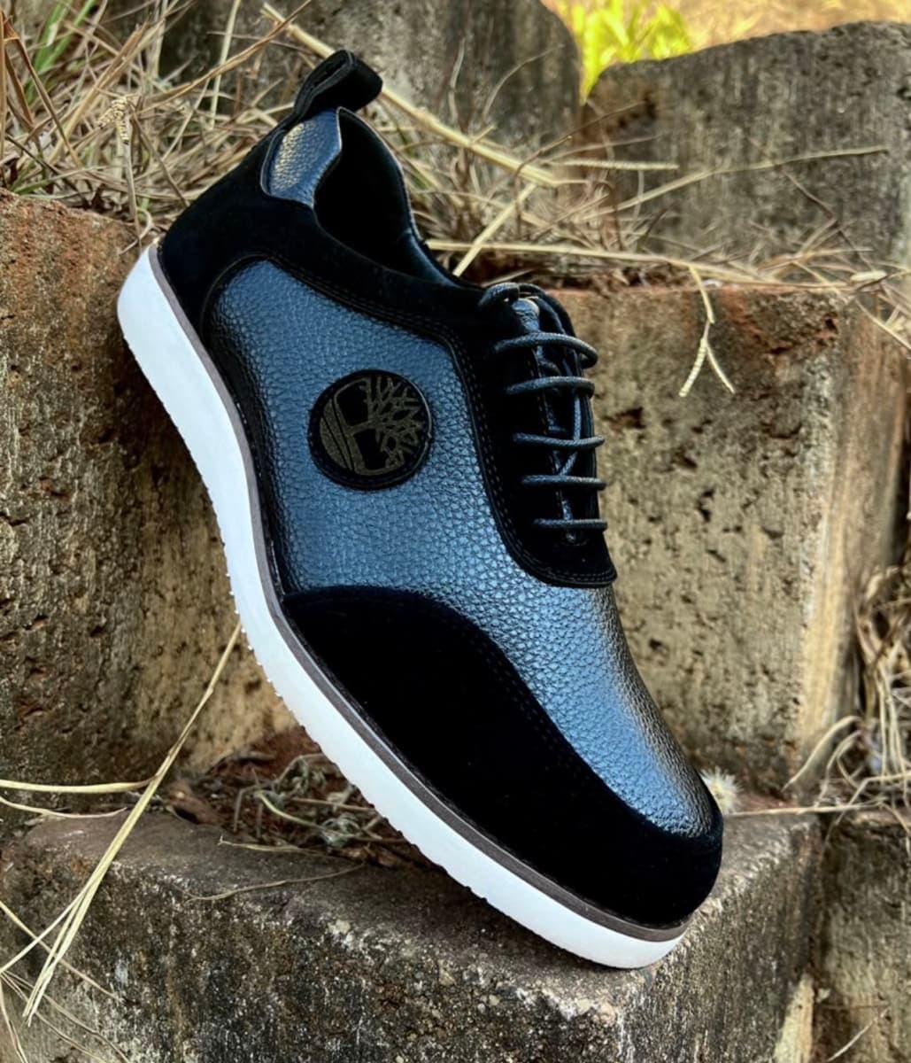Black & Blue Casual Lace-Up Sneakers