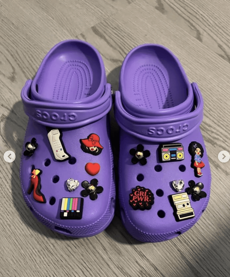 Normal crocs “neon purple”